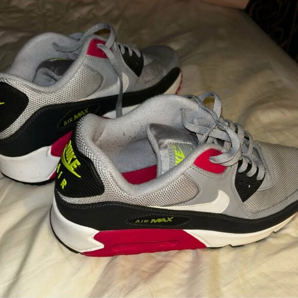 Nike Air Max - Picture 1 of 4